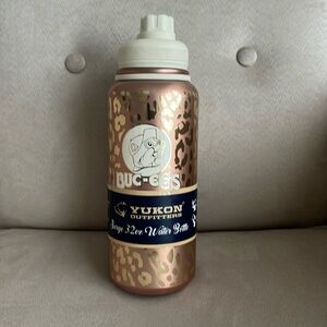 New Buc-ees 32-oz Yukon Outfitters Water Bottle💦